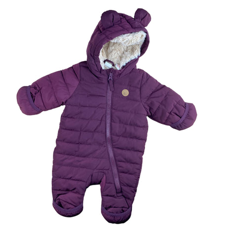 Warm berepakje met handjes en voetjes