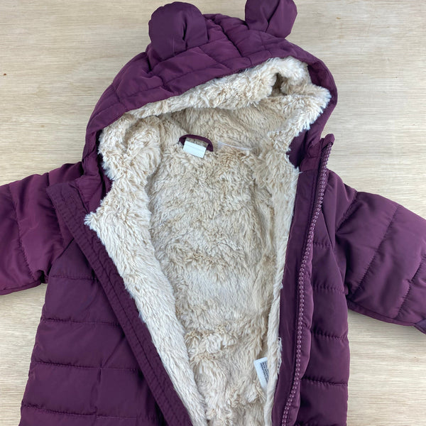 Warm berepakje met handjes en voetjes