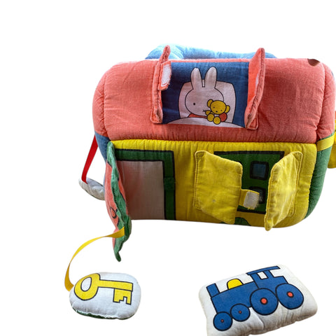 Stoffen speelhuisje van Nijntje