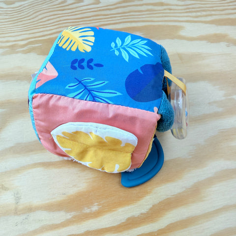 hangspeelgoedje kubus