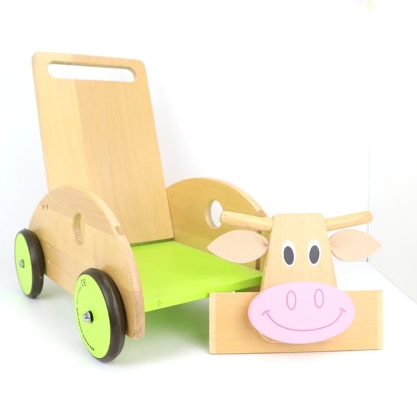 Houten loopwagen Koe