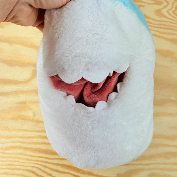 super zachte knuffel haai, met hap-hand