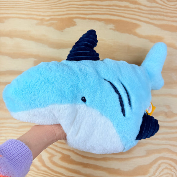 super zachte knuffel haai, met hap-hand