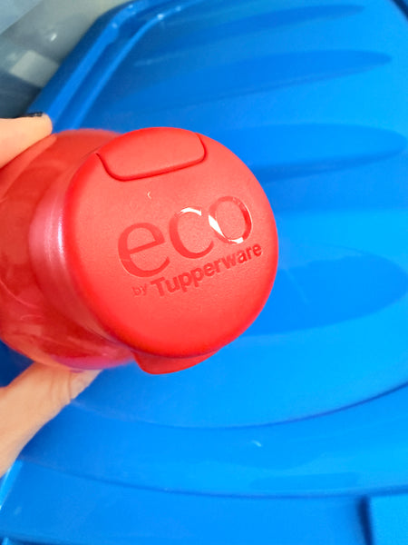 Tupperware: rode drinkfles slang