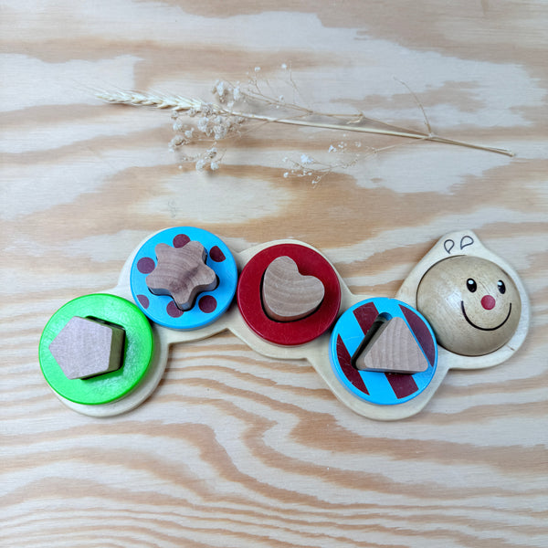 houten puzzel rups met vormen