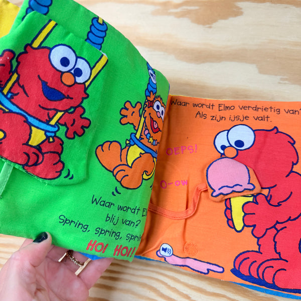 zacht boekje: Elmo doet zo raar