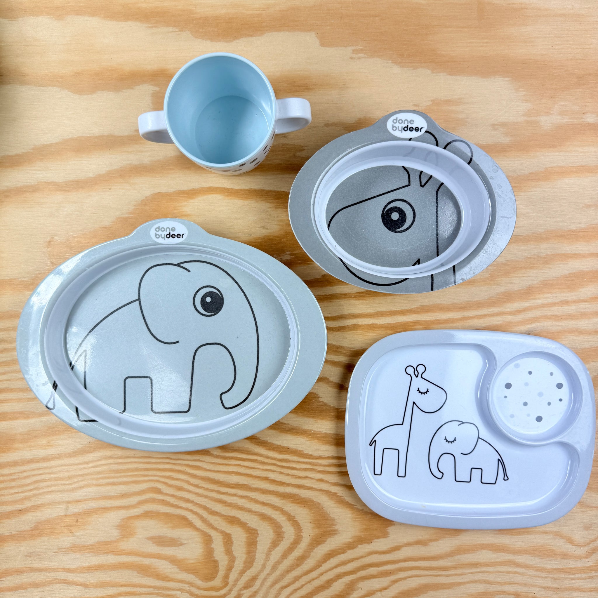 Done by Deer: eerste eetset