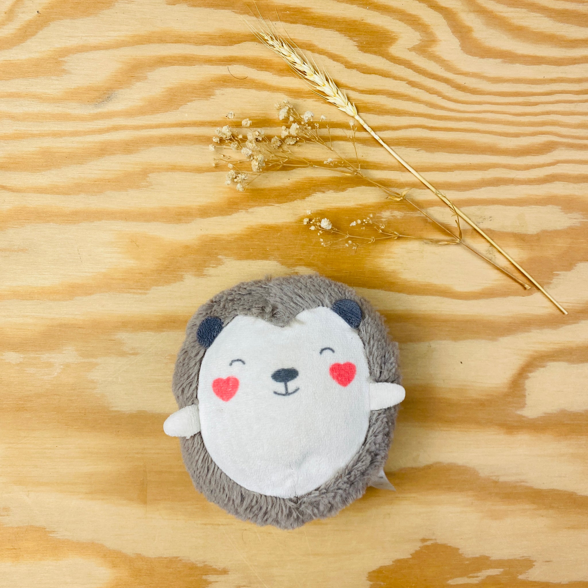 rammelaar -knuffel egeltje