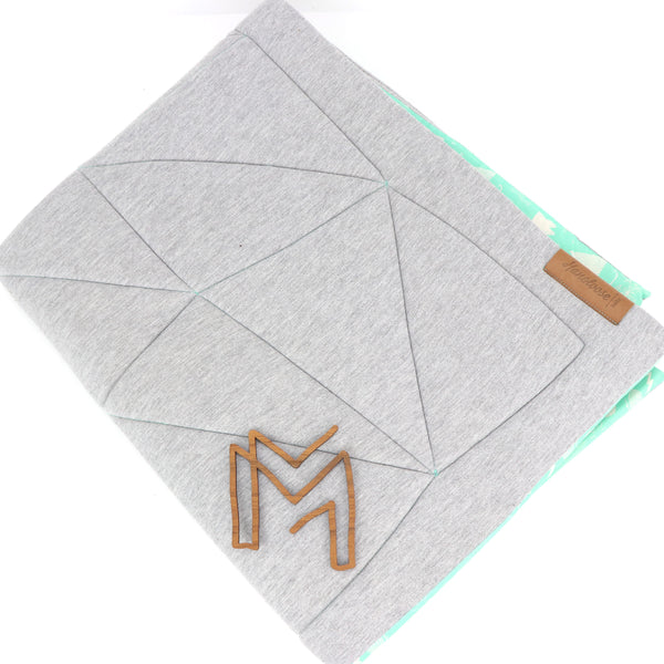 Hangloose: babyhangmat & boxkleed in 1