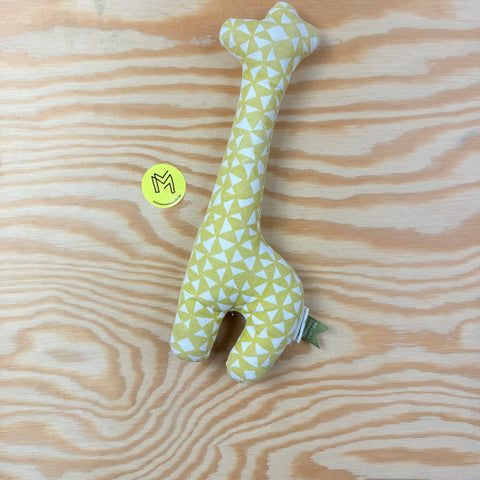 Trixie: rammelaar gele giraf