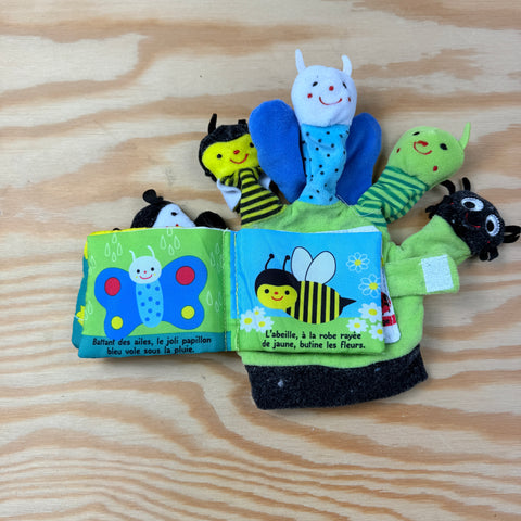 handpop/boekje in het frans met leuke vingerpopjes