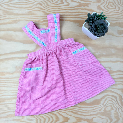 retro roze vloeren kleedje/overgooier maat 2j