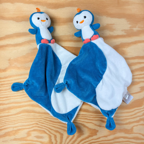 2 gelijke knuffeldoekjes pinguin
