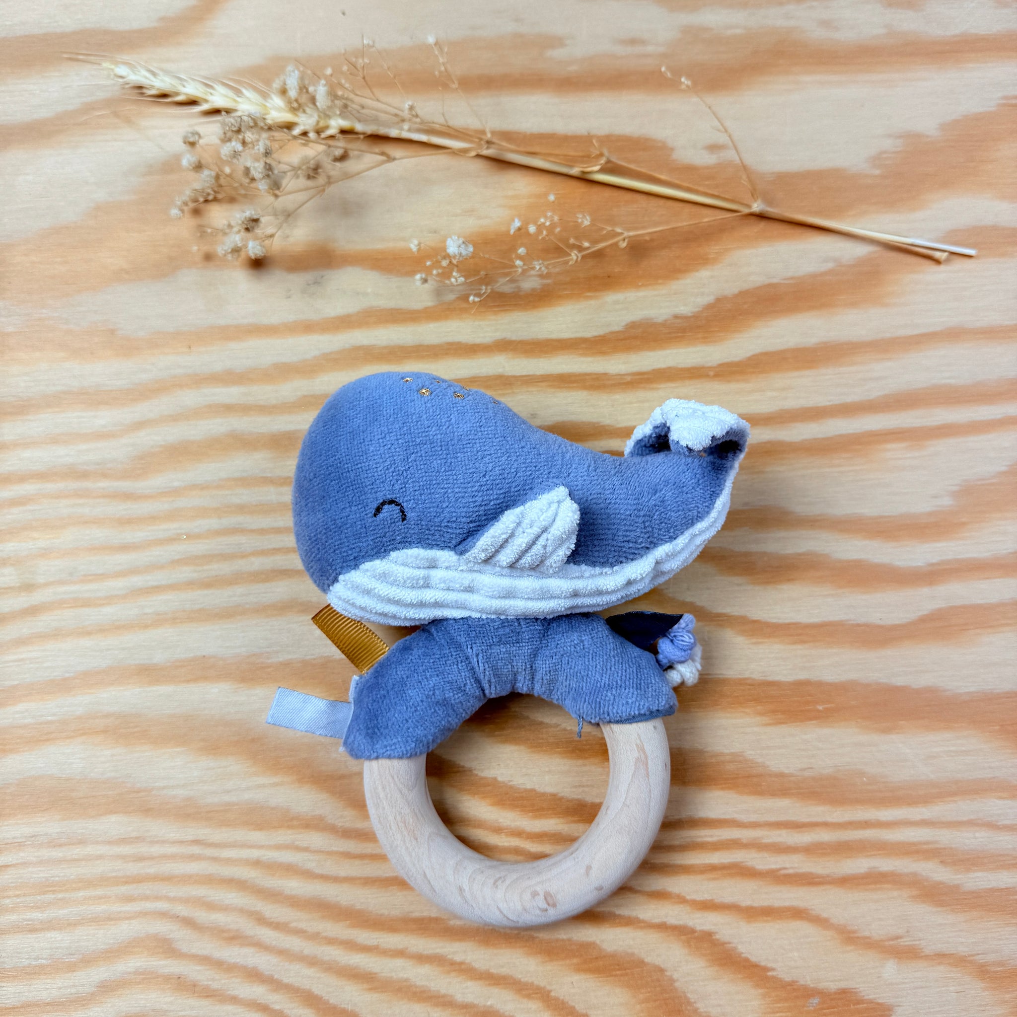 grijze rammelaar walvisje Little Dutch