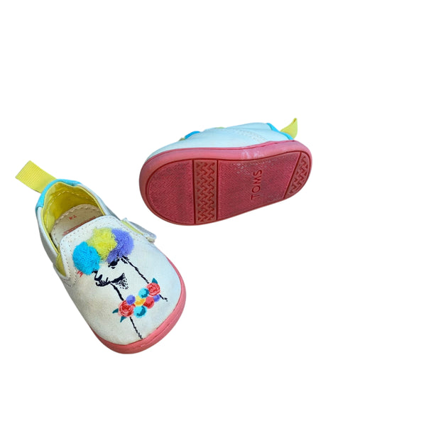 TOM's, now who does not love a lama, instekers.