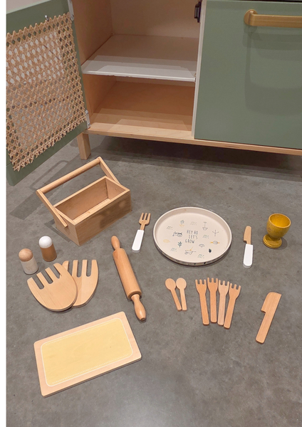 Prachtige gepimpte keuken met rotan en houten accessoires (enkel ophalen)