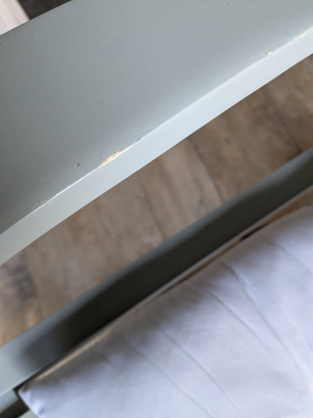 Grijze houten schommelstoel - enkel ophalen in ophaalpunt Oud-Heverlee of Mechelen