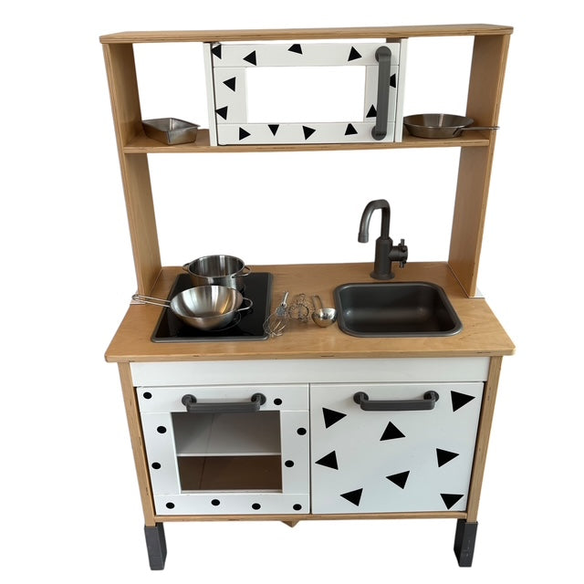 IKEA keukentje incl. accessoires (ENKEL OPHALEN)