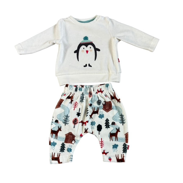 Schattige winter/kerstpyama maat 50