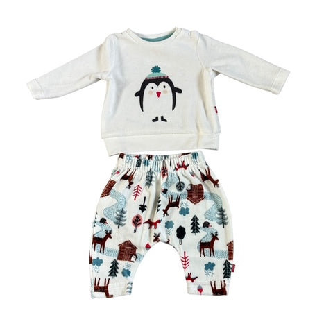 Schattige winter/kerstpyama maat 50