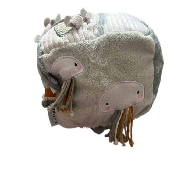 Little Dutch activiteitenkubus