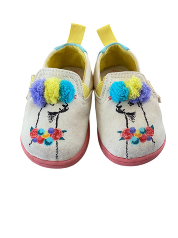 TOM's, now who does not love a lama, instekers.