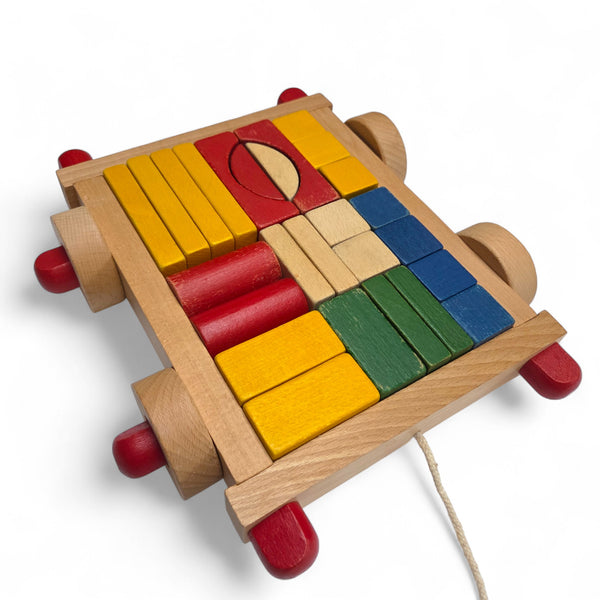 Retro houten trekwagentje met blokjes