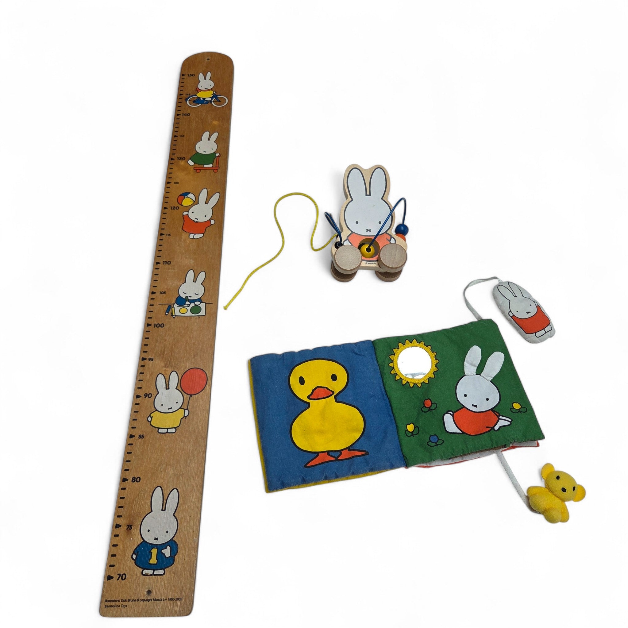 Nijntje groeimeter, trekspeeltje en pop-up boekje