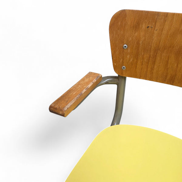 TUBAX vintage kinderstoel met gele formica zitting (enkel ophalen)
